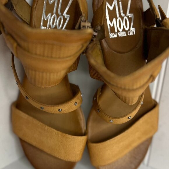 Miz Mooz Womens Cape Tan Ankle Strap Heels EUR 37 - Picture 3 of 7